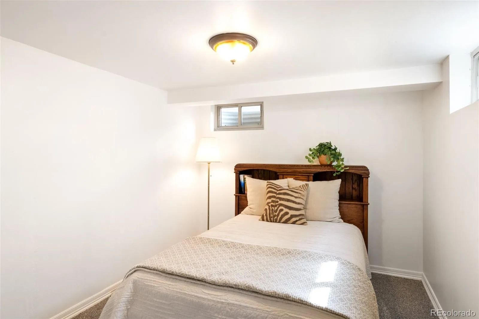 04172026205900 1600 25