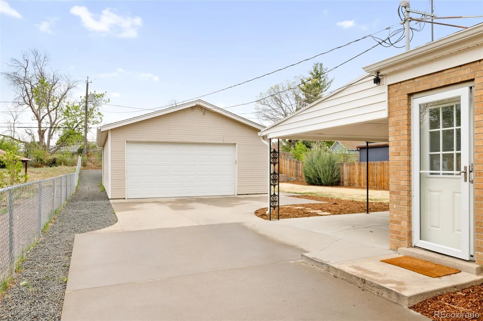 04172026205900 1600 27