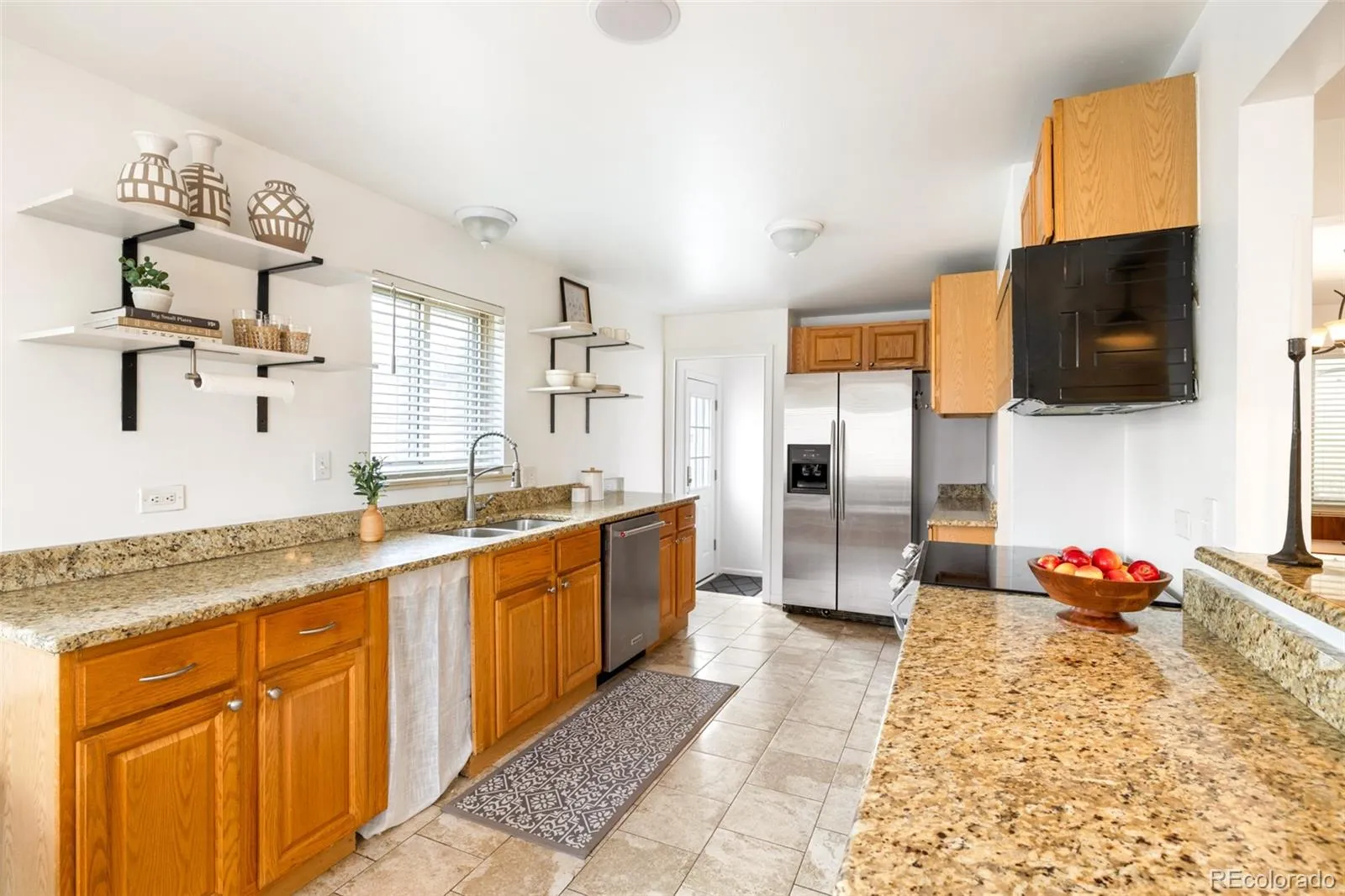 04172026205900 1600 9