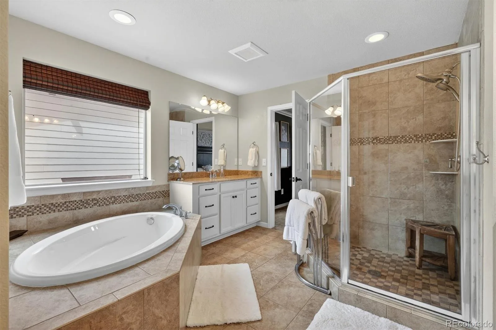 8684 Yucca Street Arvada CO 80007 | MLS #REC5650842 08262026115209 1600 24