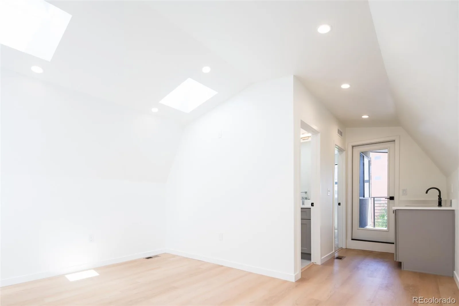267 S Jackson Street Denver CO 80209 | MLS #REC5653305 08242026204621 1600 15