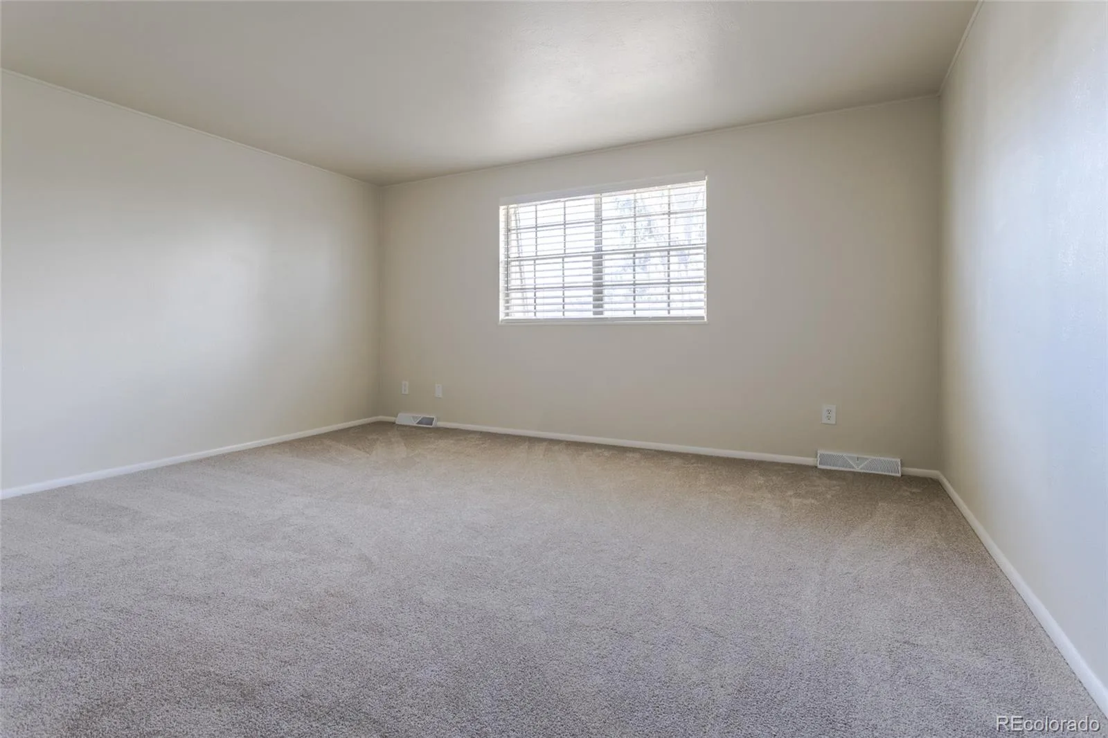 1200 S Monaco St Parkway #17 Denver CO 80224 MLS #REC5654564 06082026232851 1600 12