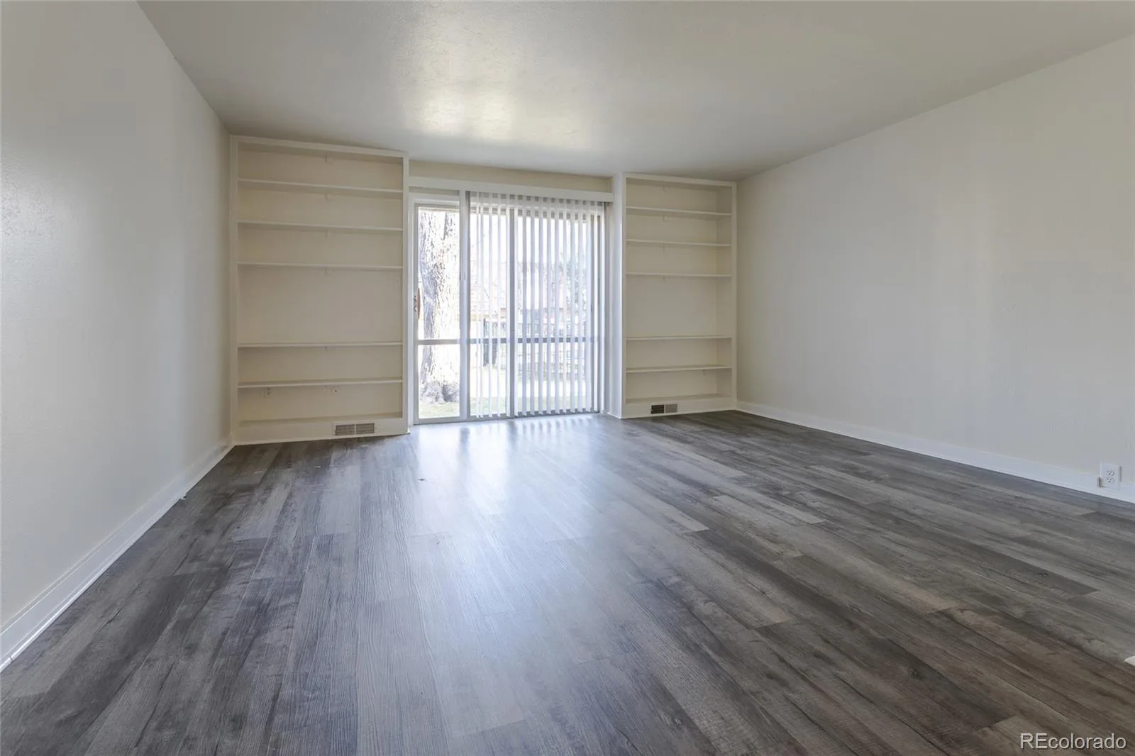 1200 S Monaco St Parkway #17 Denver CO 80224 MLS #REC5654564 06082026232851 1600 6