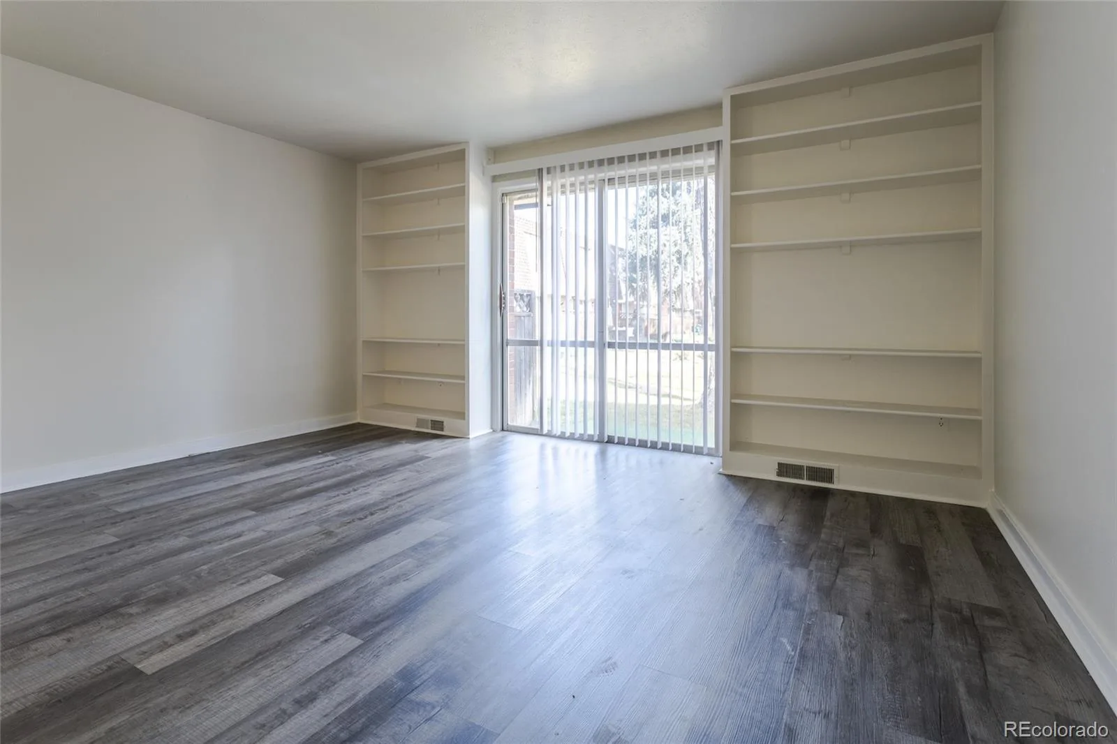 1200 S Monaco St Parkway #17 Denver CO 80224 MLS #REC5654564 06082026232851 1600 7