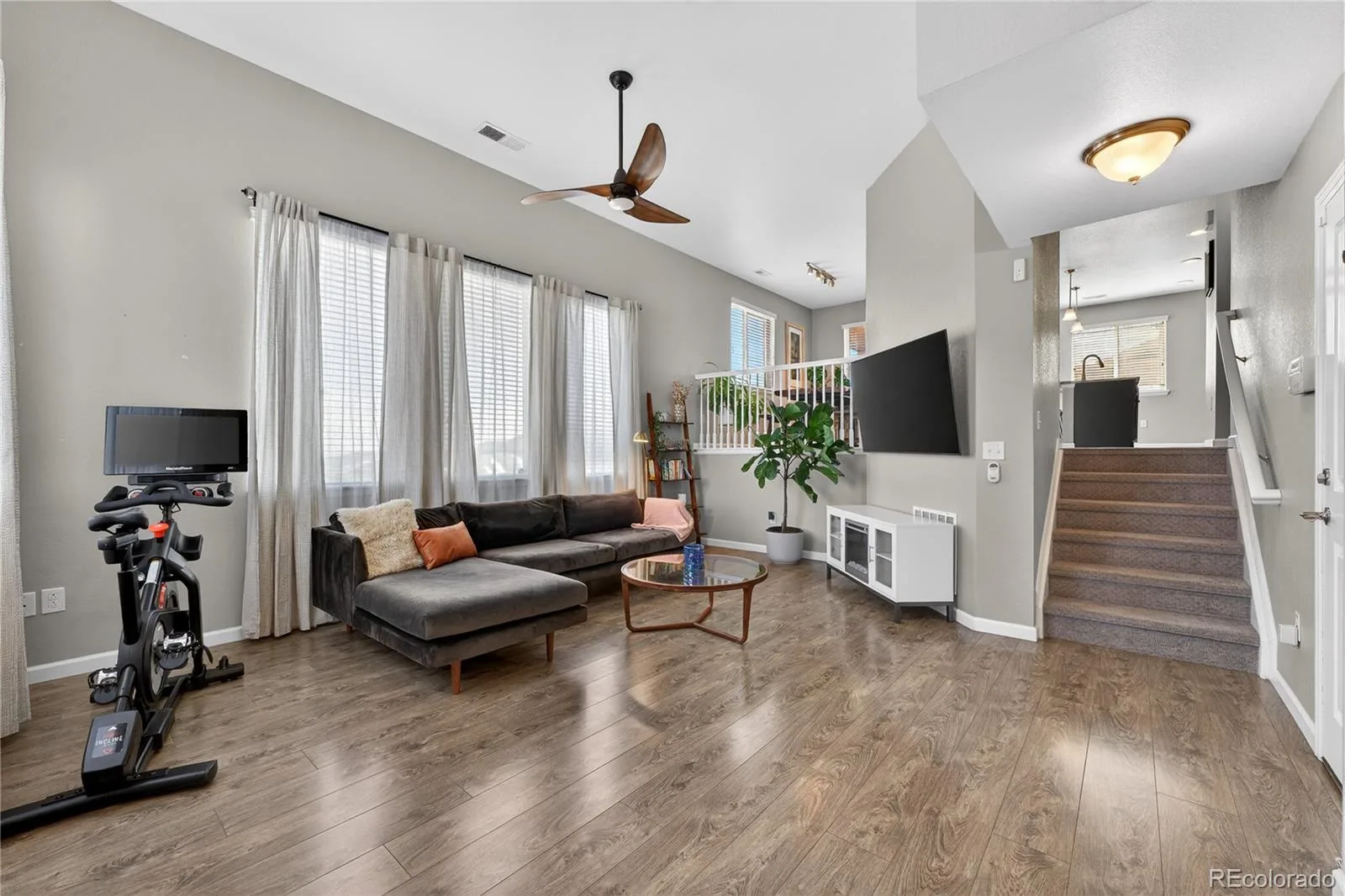 1750 Aspen Meadows Circle Denver CO 80260 | MLS #REC5656901 08272026152411 1600 2