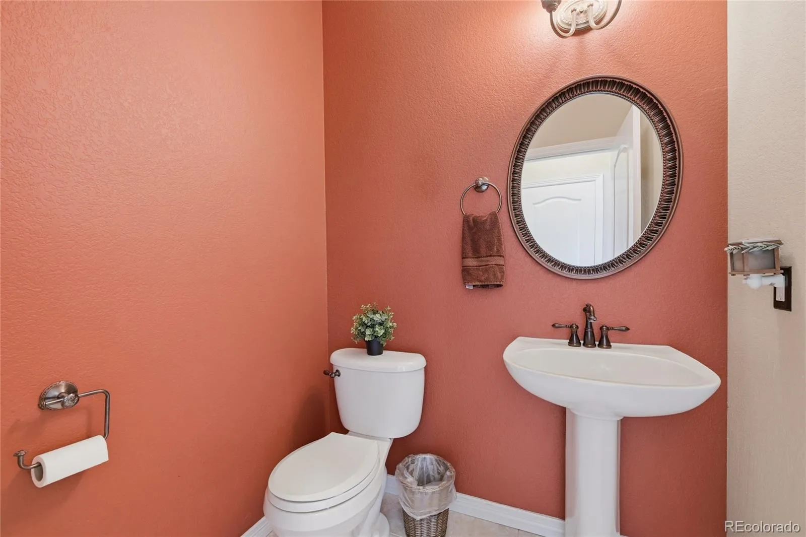 8502 S Miller Court Littleton CO 80127 MLS #REC5659263 05052026045857 1600 10