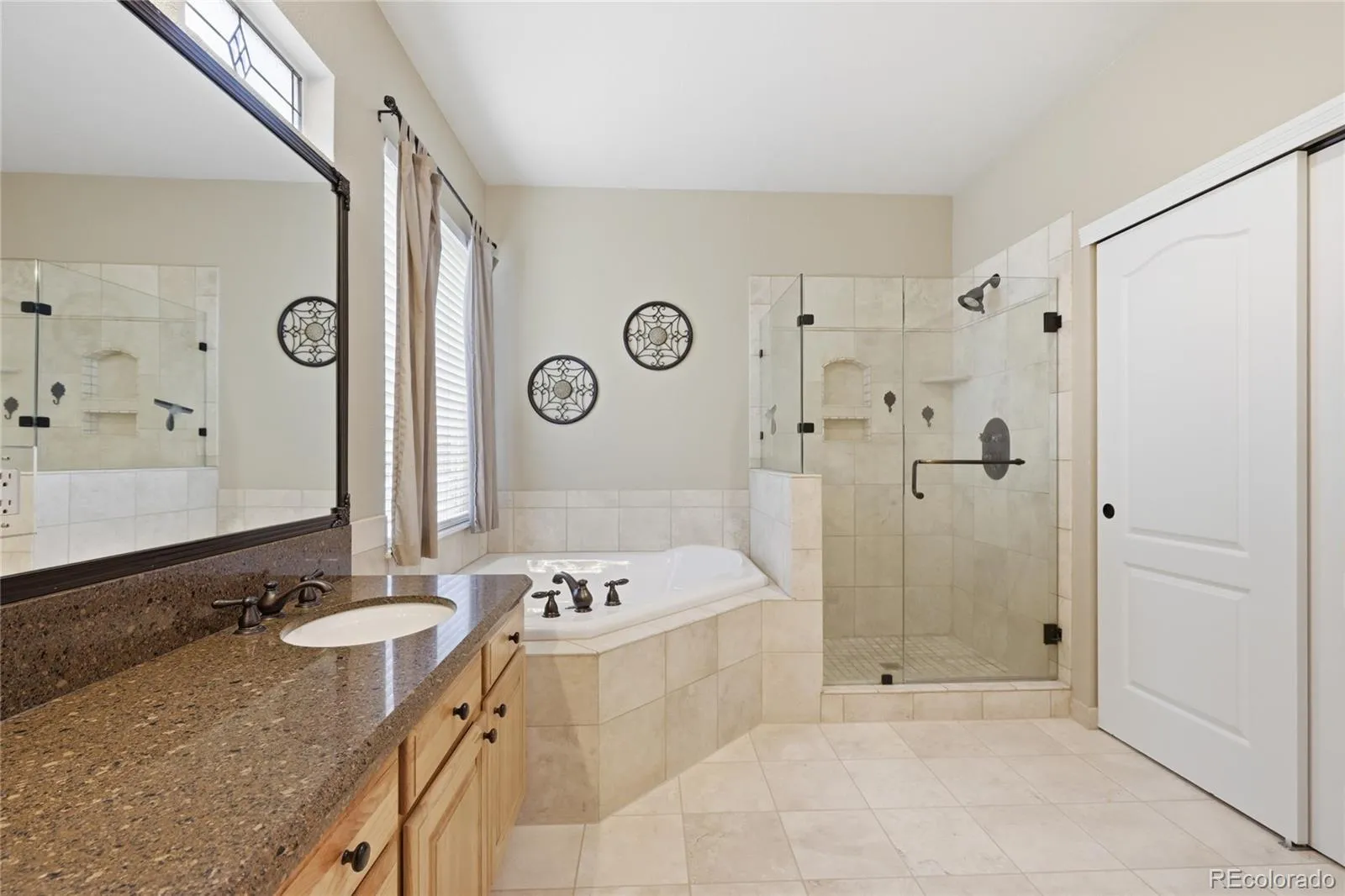 8502 S Miller Court Littleton CO 80127 MLS #REC5659263 05052026045857 1600 28