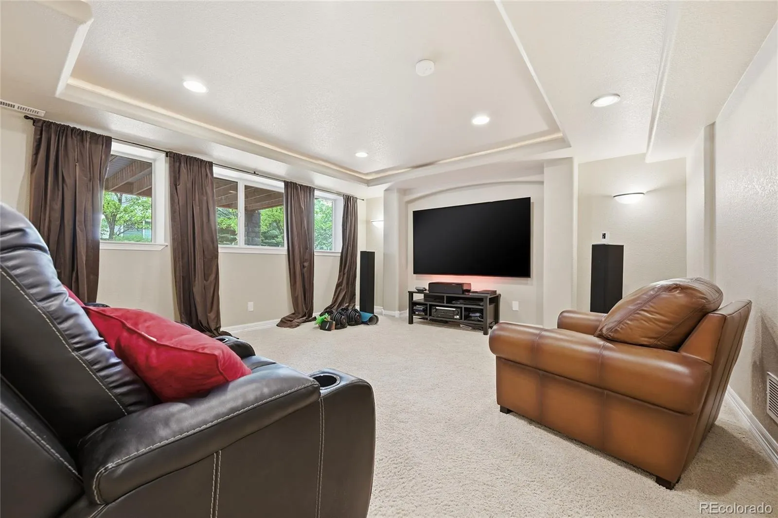 8502 S Miller Court Littleton CO 80127 MLS #REC5659263 05052026045857 1600 38