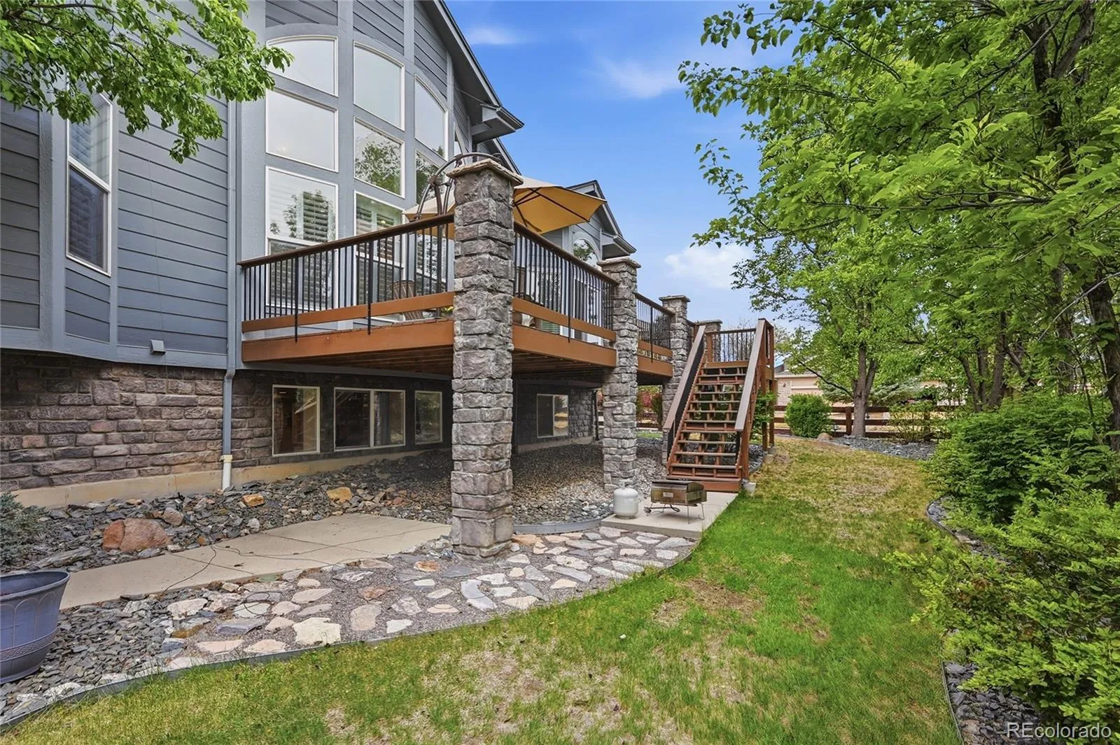 8502 S Miller Court Littleton CO 80127 MLS #REC5659263 05052026045857 1600 46