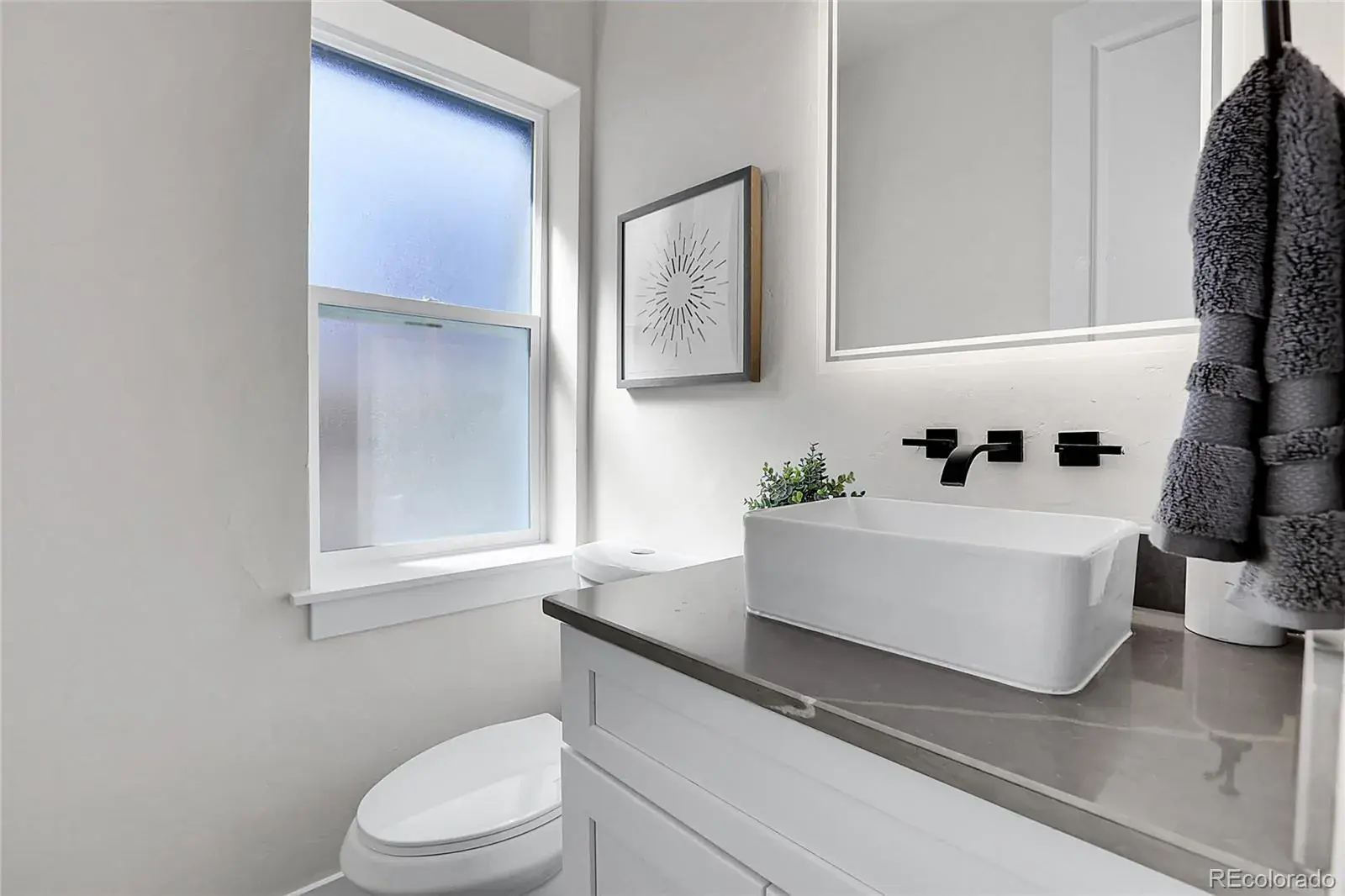 11042025173510 1600 17