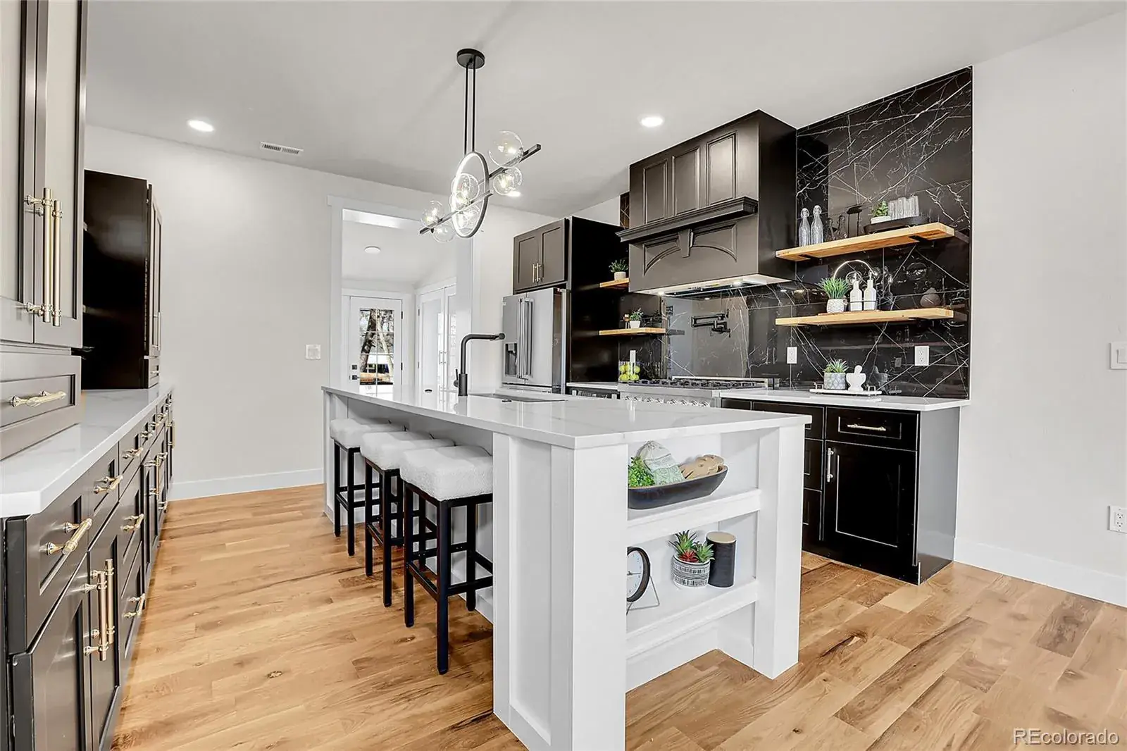 11042025173510 1600 5