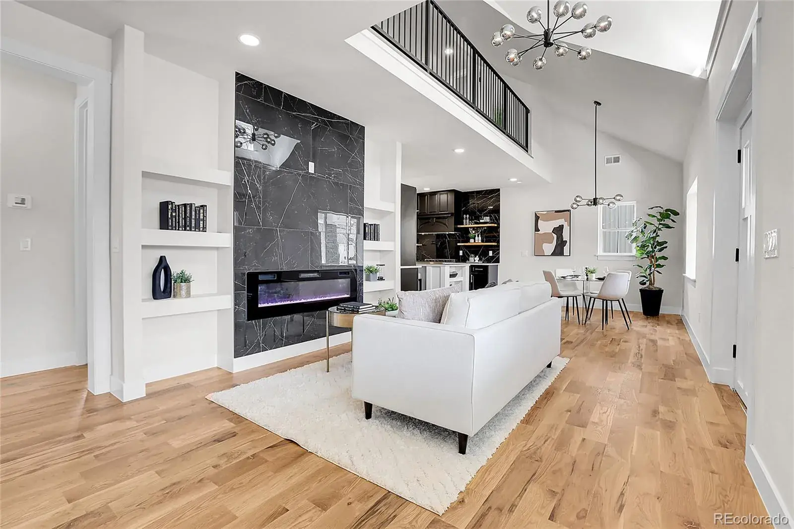 11042025173510 1600 9