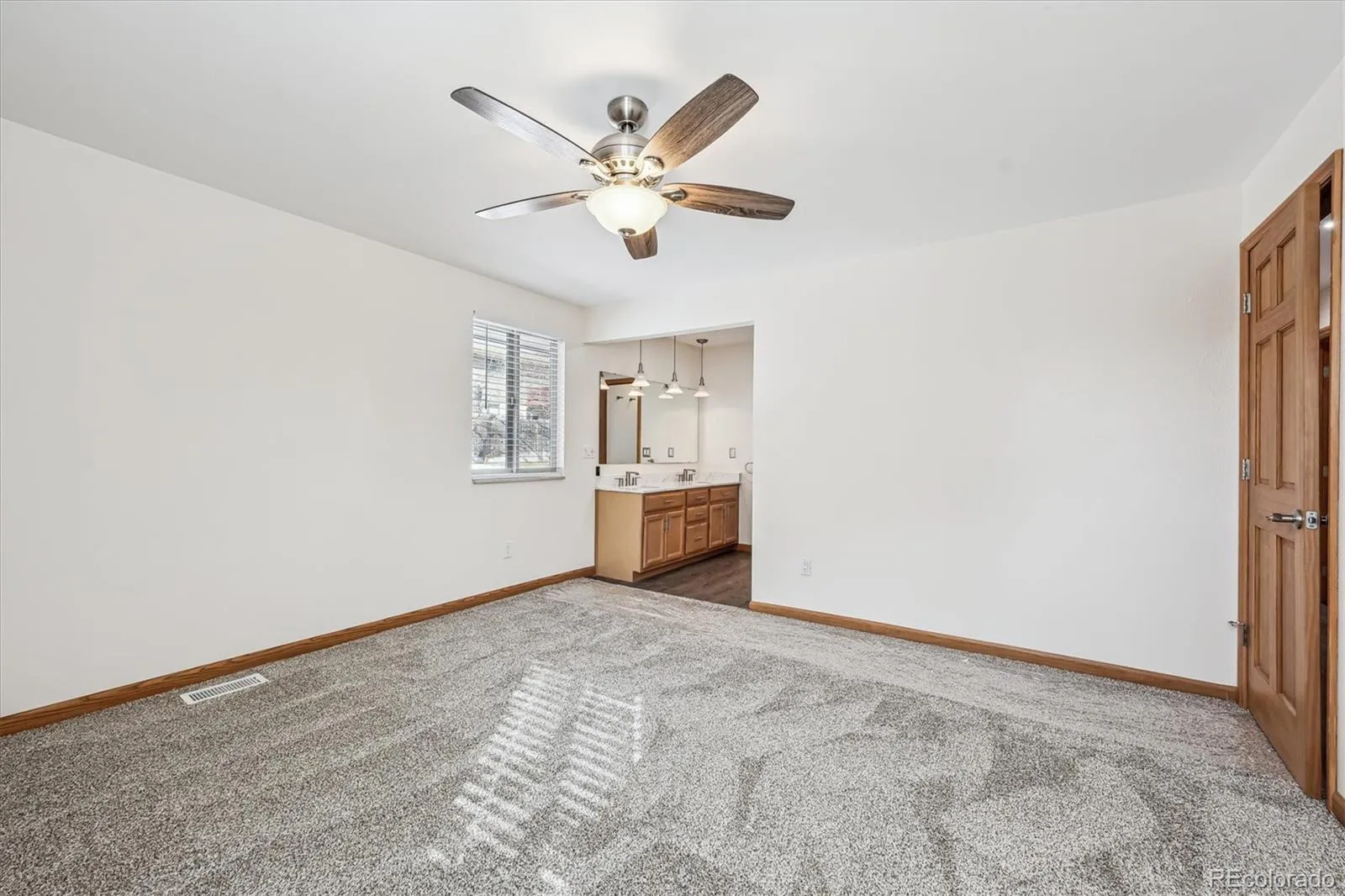 04092026214344 1600 20