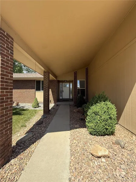 1843 S Pierson Court Lakewood CO 80232 MLS #REC5659689 06082026234513 800 2