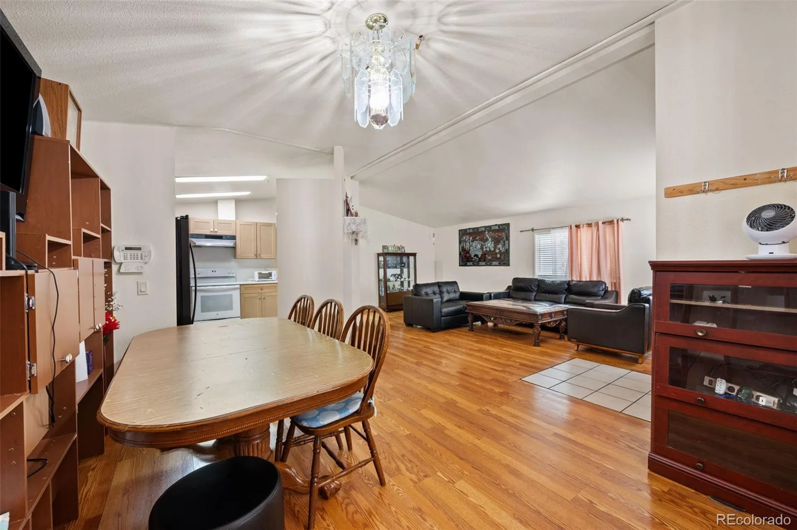 2884 W Iliff Avenue Denver CO 80219 | MLS #REC5662009 07152026080647 1600 13