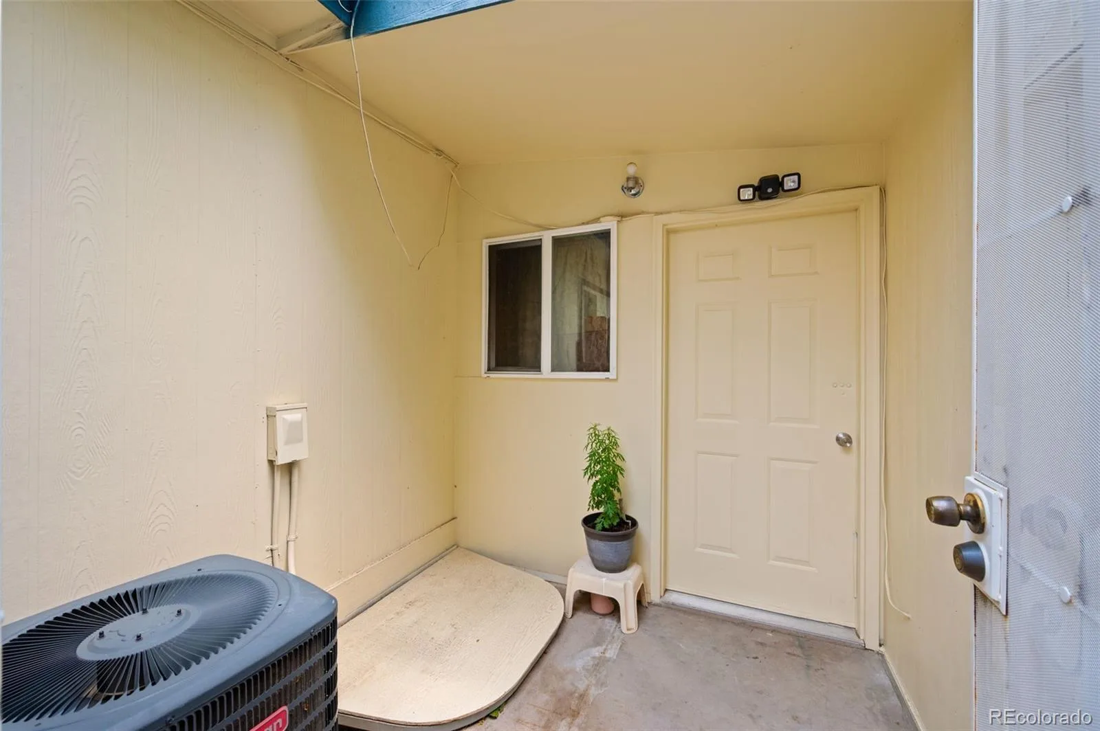 2884 W Iliff Avenue Denver CO 80219 | MLS #REC5662009 07152026080647 1600 27