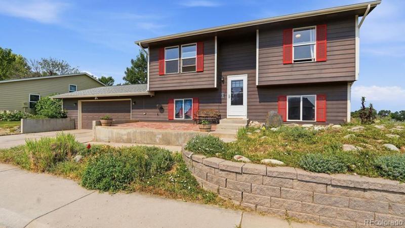 513 Sundance Circle Dacono CO 80514 | MLS #REC5663042 MLS #REC5663042 image #0