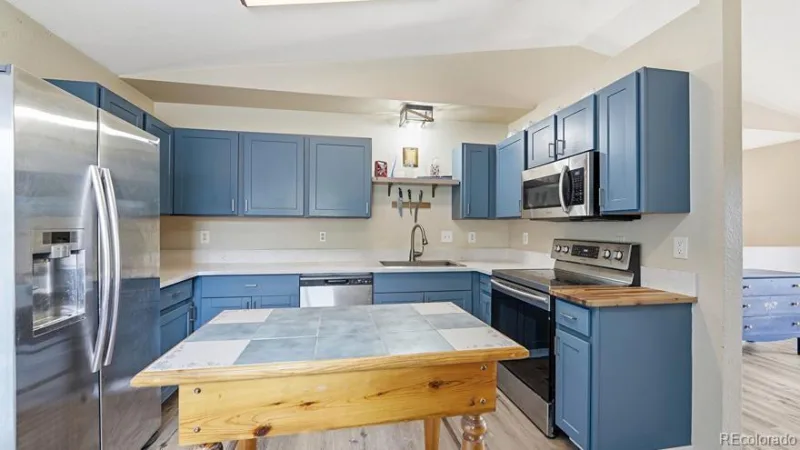 513 Sundance Circle Dacono CO 80514 | MLS #REC5663042 08052026192442 800 9