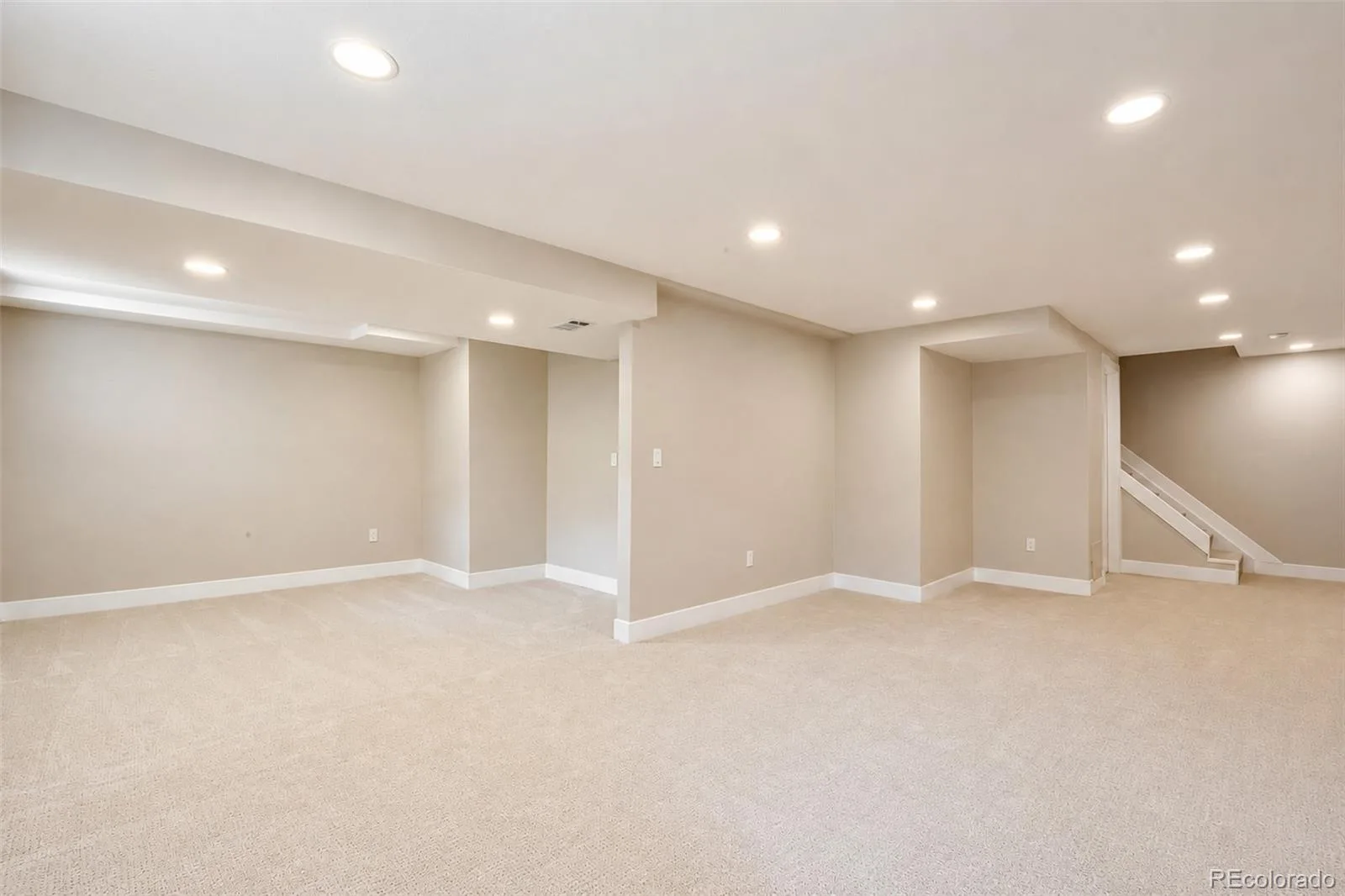 6586 S Cherry Way Centennial CO 80121 MLS #REC5663247 06252026000616 1600 36