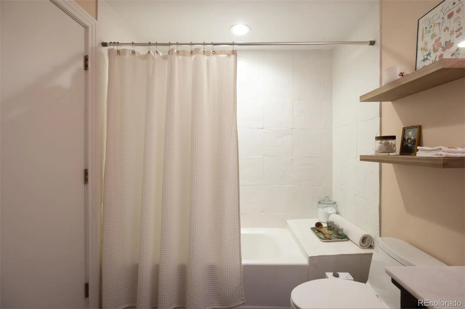999 E 22nd Avenue #3 Denver CO 80205 | MLS #REC5663299 10142026224310 1600 34
