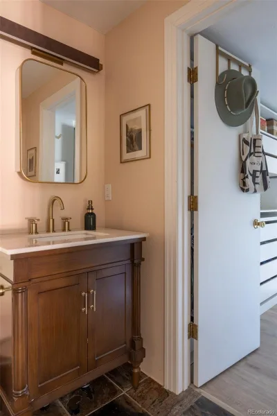 999 E 22nd Avenue #3 Denver CO 80205 | MLS #REC5663299 10142026224310 800 33