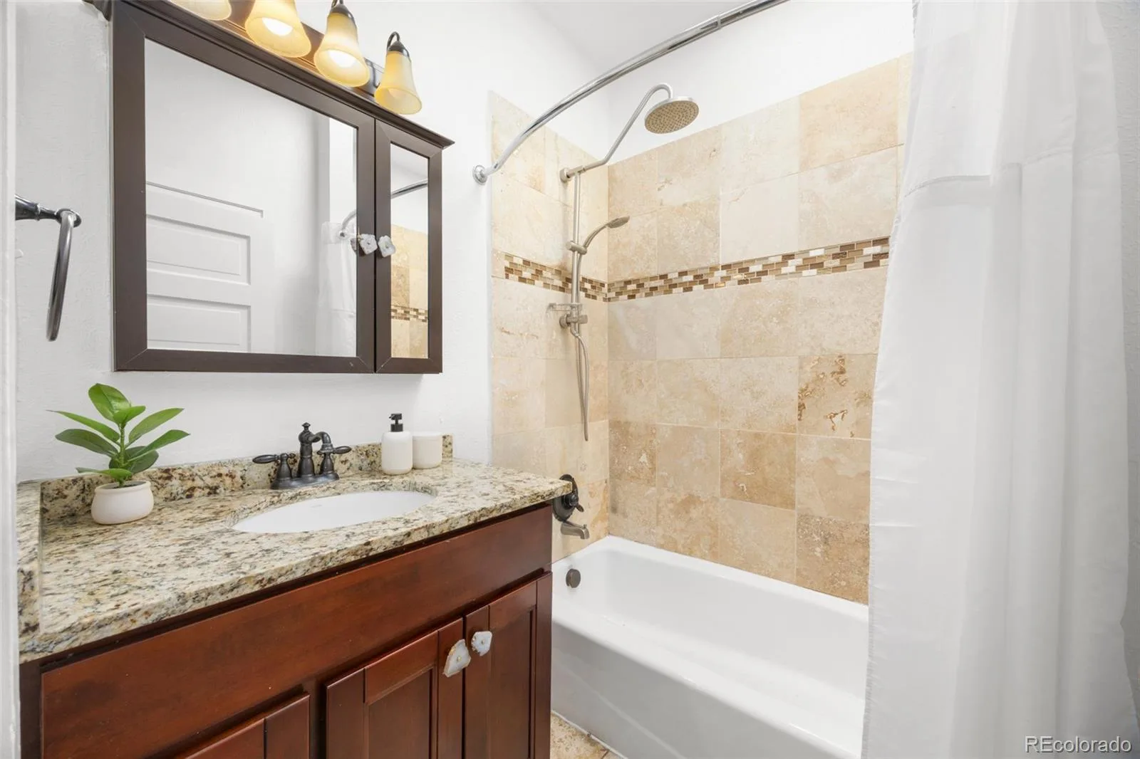 257 Cherokee Street Denver CO 80223 MLS #REC5666663 06292026185537 1600 12