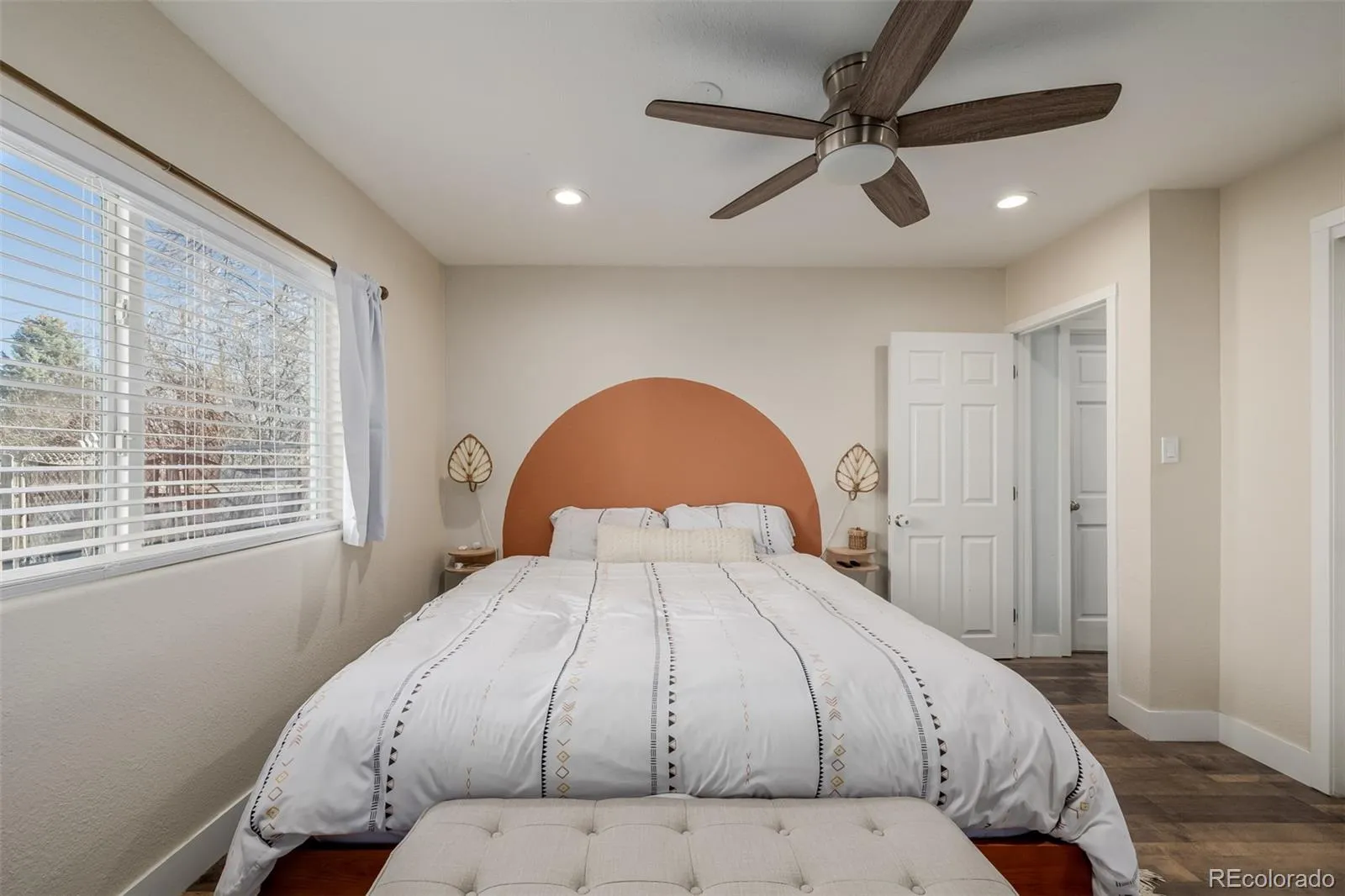 04082026152349 1600 15