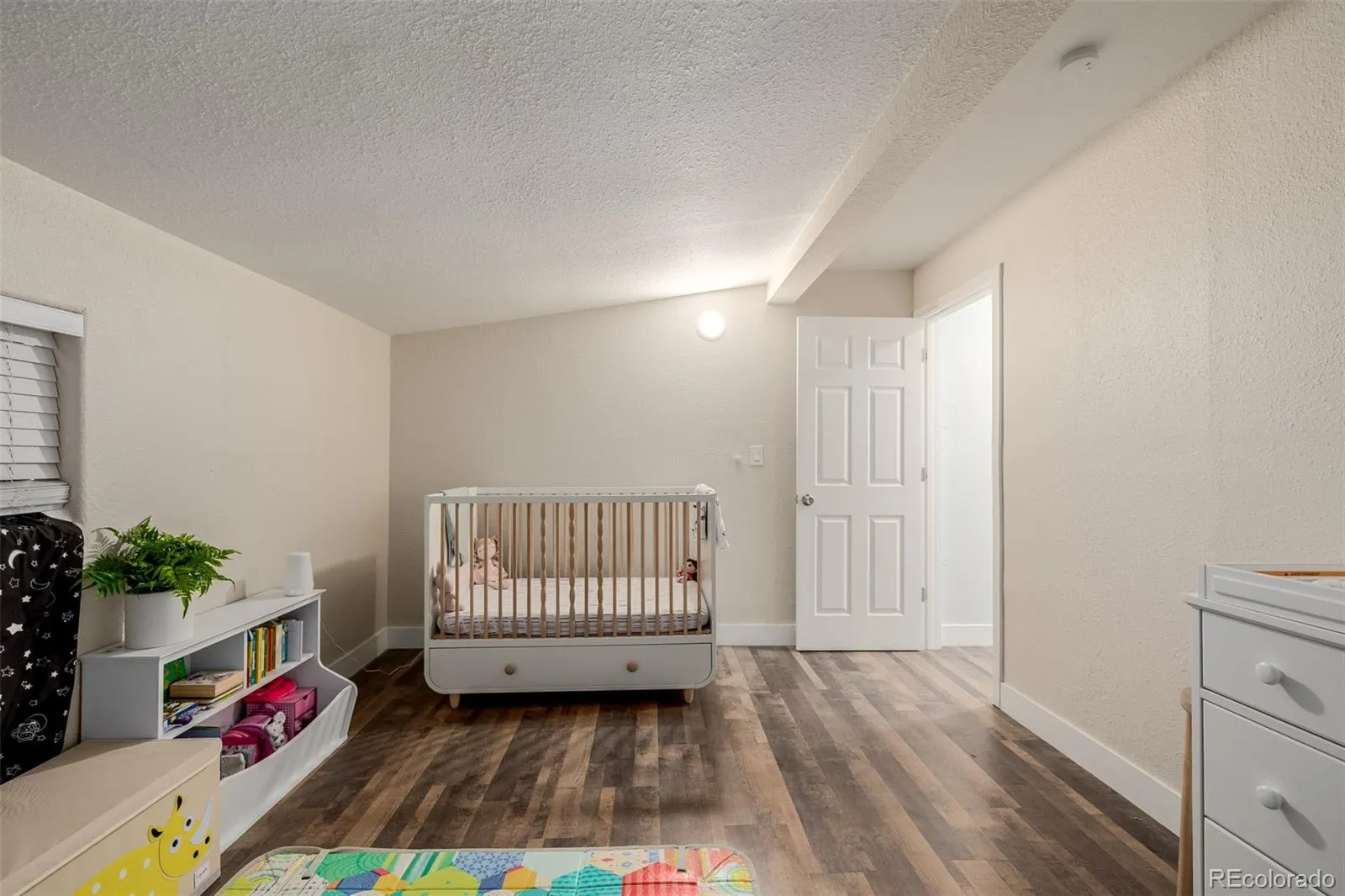 04082026152349 1600 18