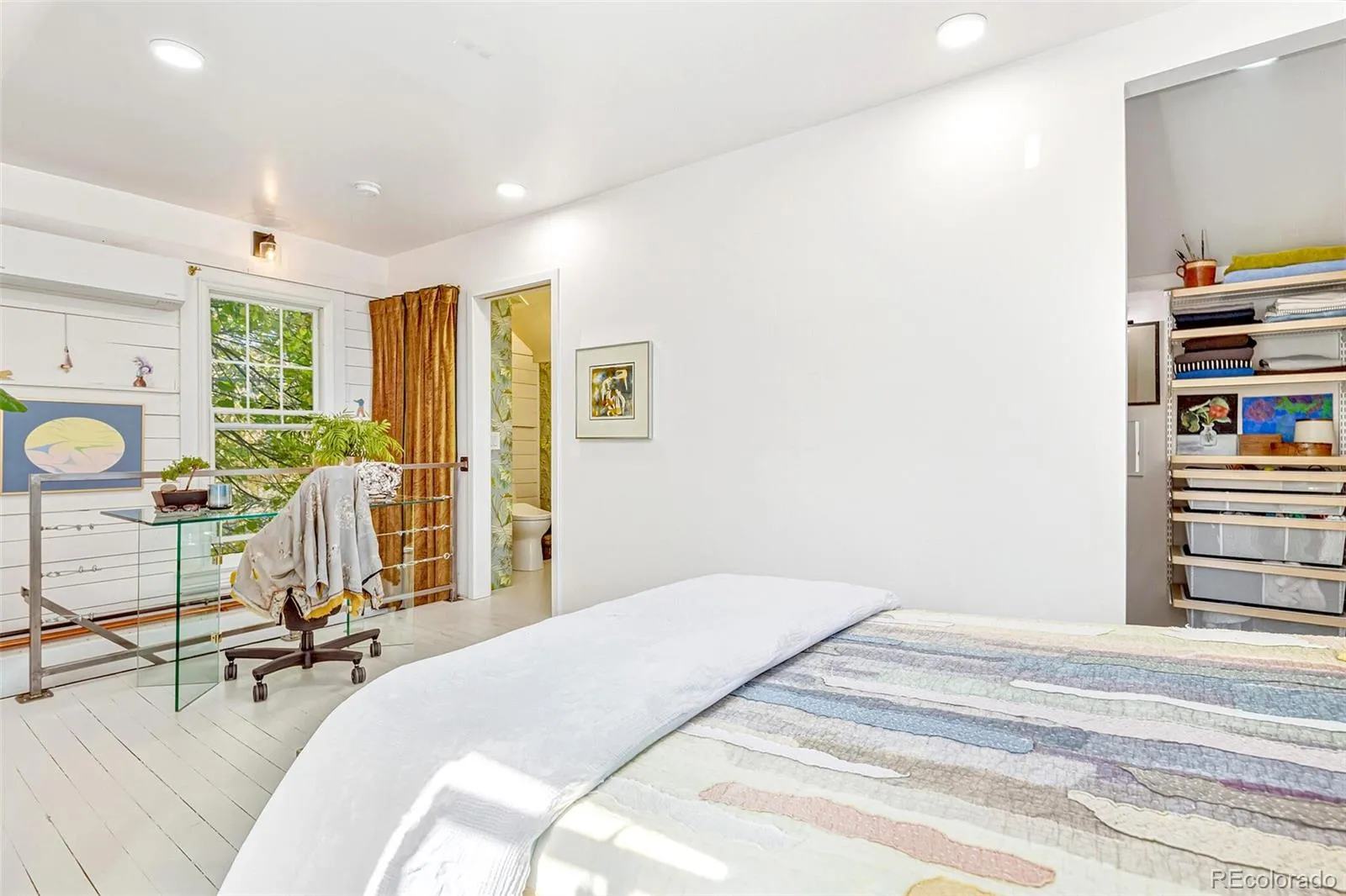 04082026010951 1600 16