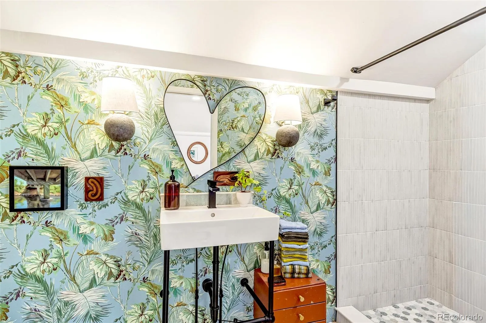 04082026010951 1600 21