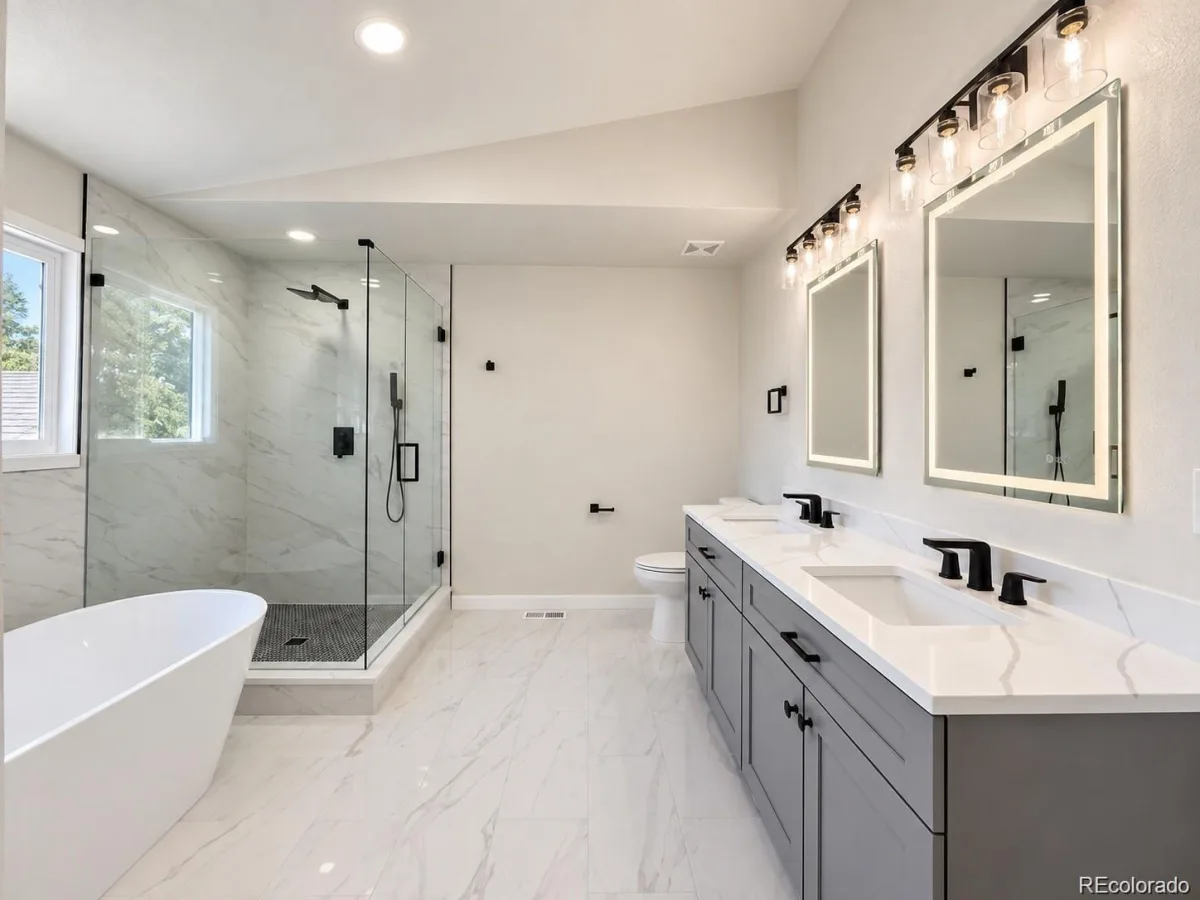 16181 E Mercer Circle Aurora CO 80013 | MLS #REC5671535 10172026155846 1200 25