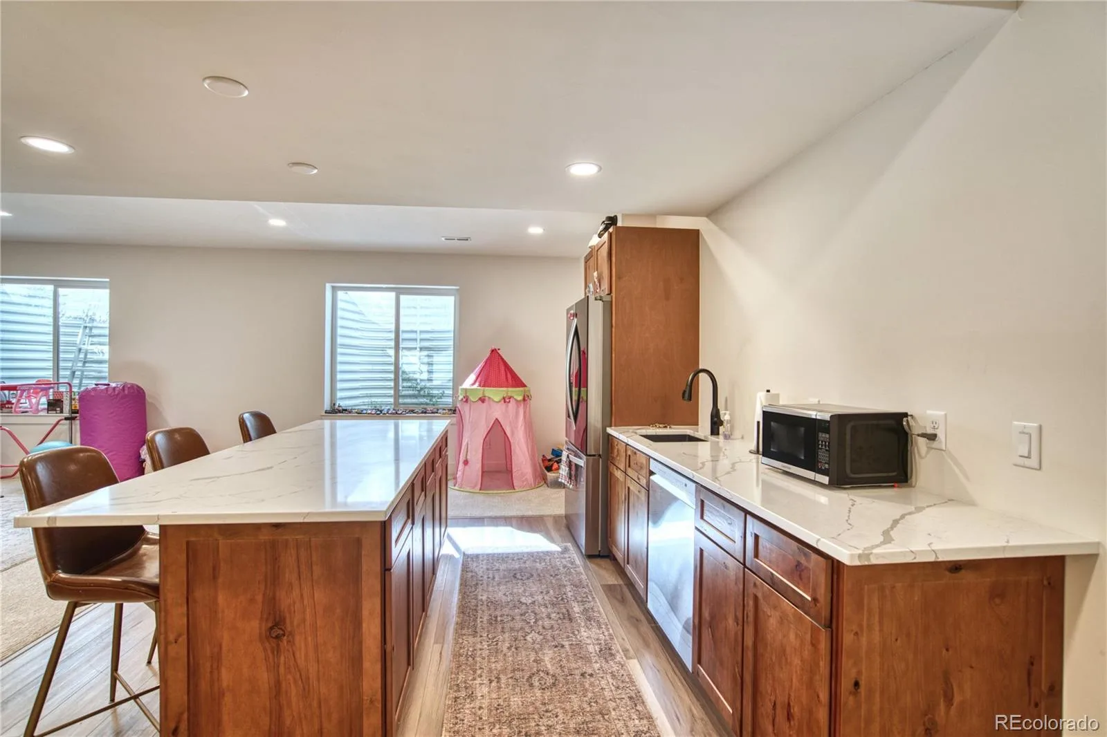 8102 Dreamers Ridge Road Longmont CO 80504 | MLS #REC5674681 08242026153352 1600 36