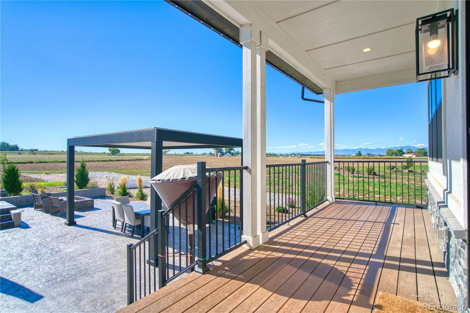8102 Dreamers Ridge Road Longmont CO 80504 | MLS #REC5674681 08242026153352 1600 38