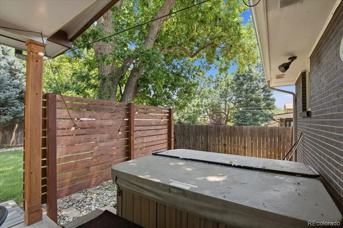 2956 S Fenton Street Denver CO 80227 MLS #REC5676602 07022026173445 1200 28