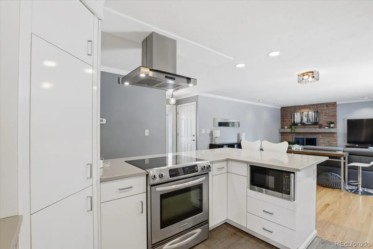 2956 S Fenton Street Denver CO 80227 MLS #REC5676602 07022026173445 1200 8