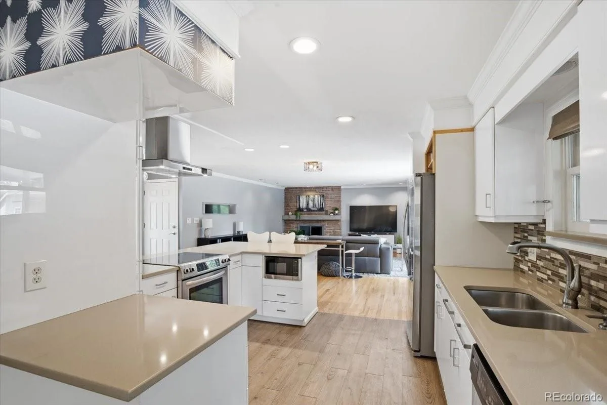 2956 S Fenton Street Denver CO 80227 MLS #REC5676602 07022026173445 1200 9