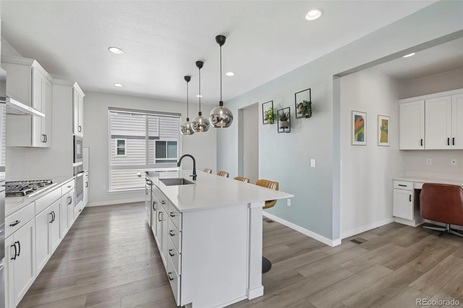 5195 Queen Court Arvada CO 80002 MLS #REC5679645 07032026152338 1600 12