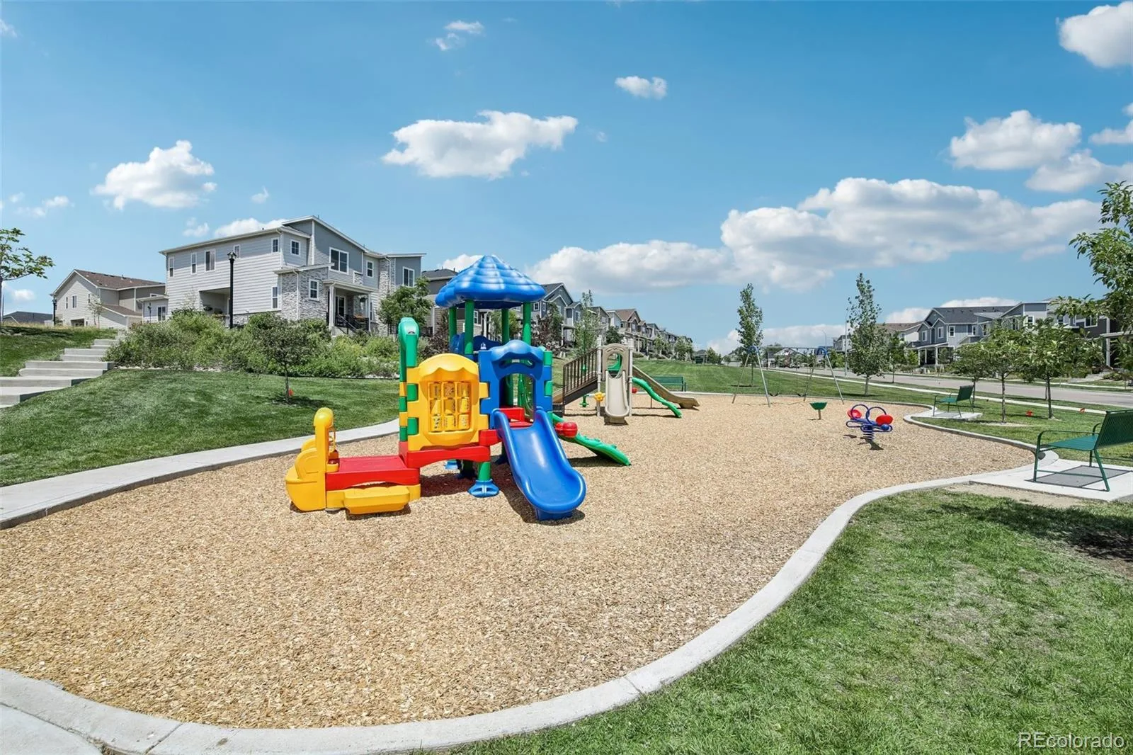 5195 Queen Court Arvada CO 80002 MLS #REC5679645 07032026152338 1600 32
