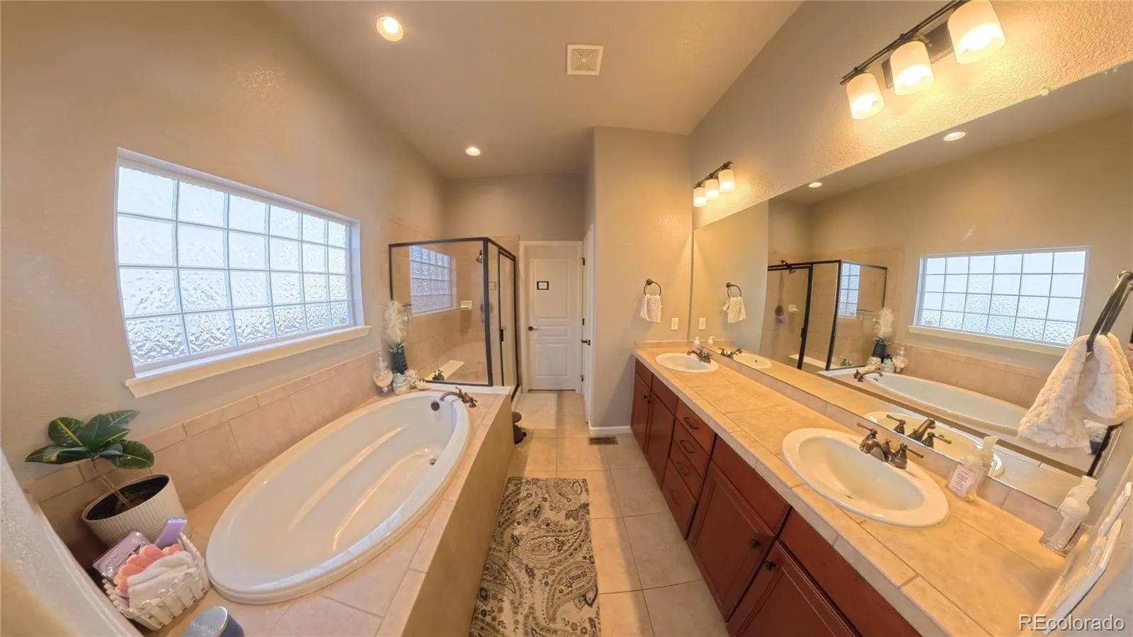 11592 S Flower Mound Way Parker CO 80134 MLS #REC5681293 05242026170330 1600 27