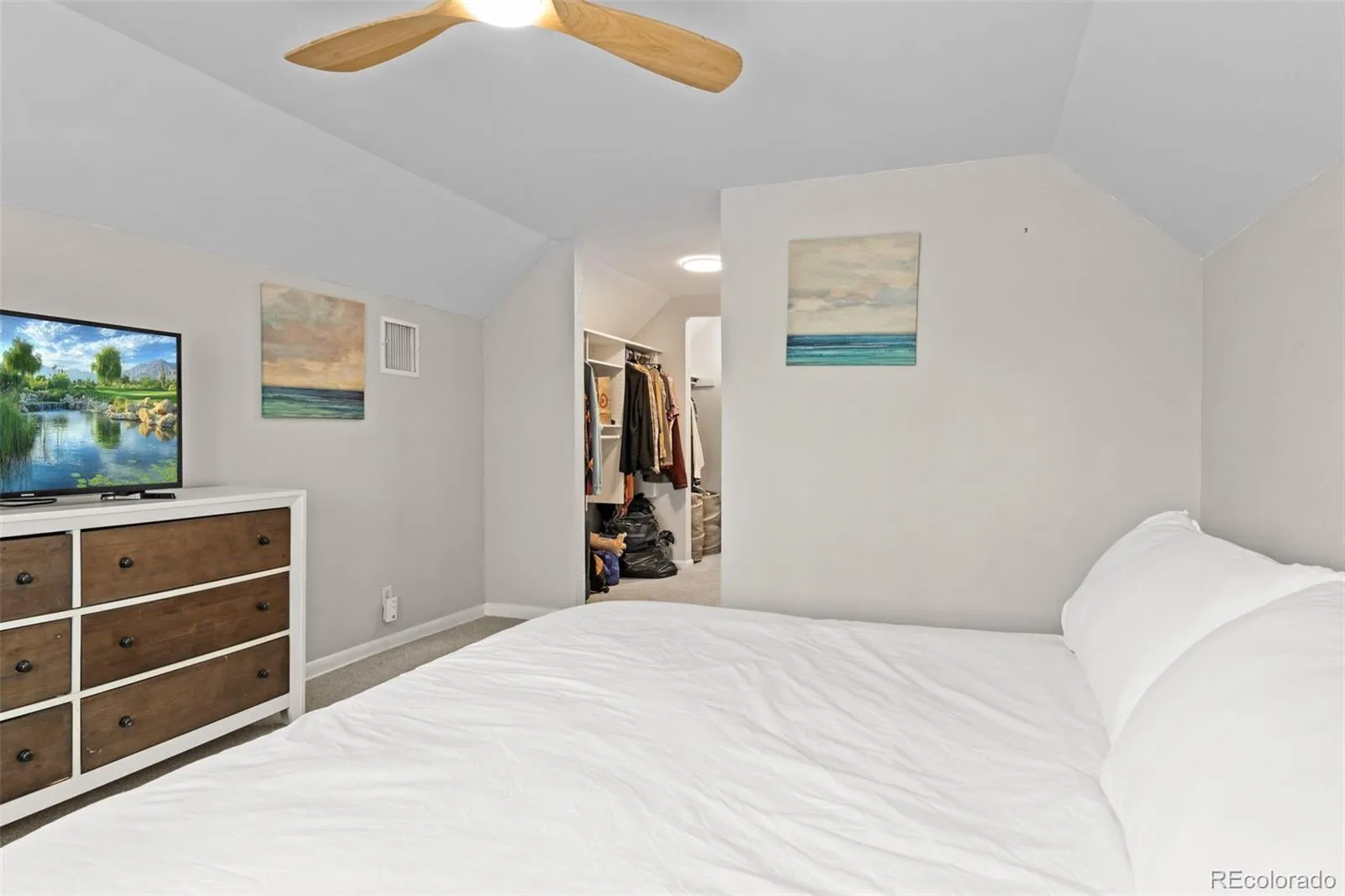 04142026152244 1600 26