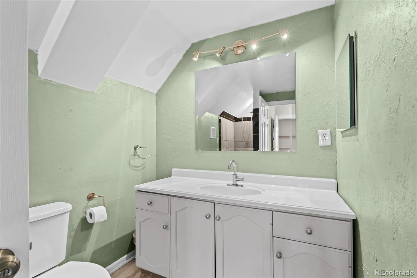 04142026152244 1600 27