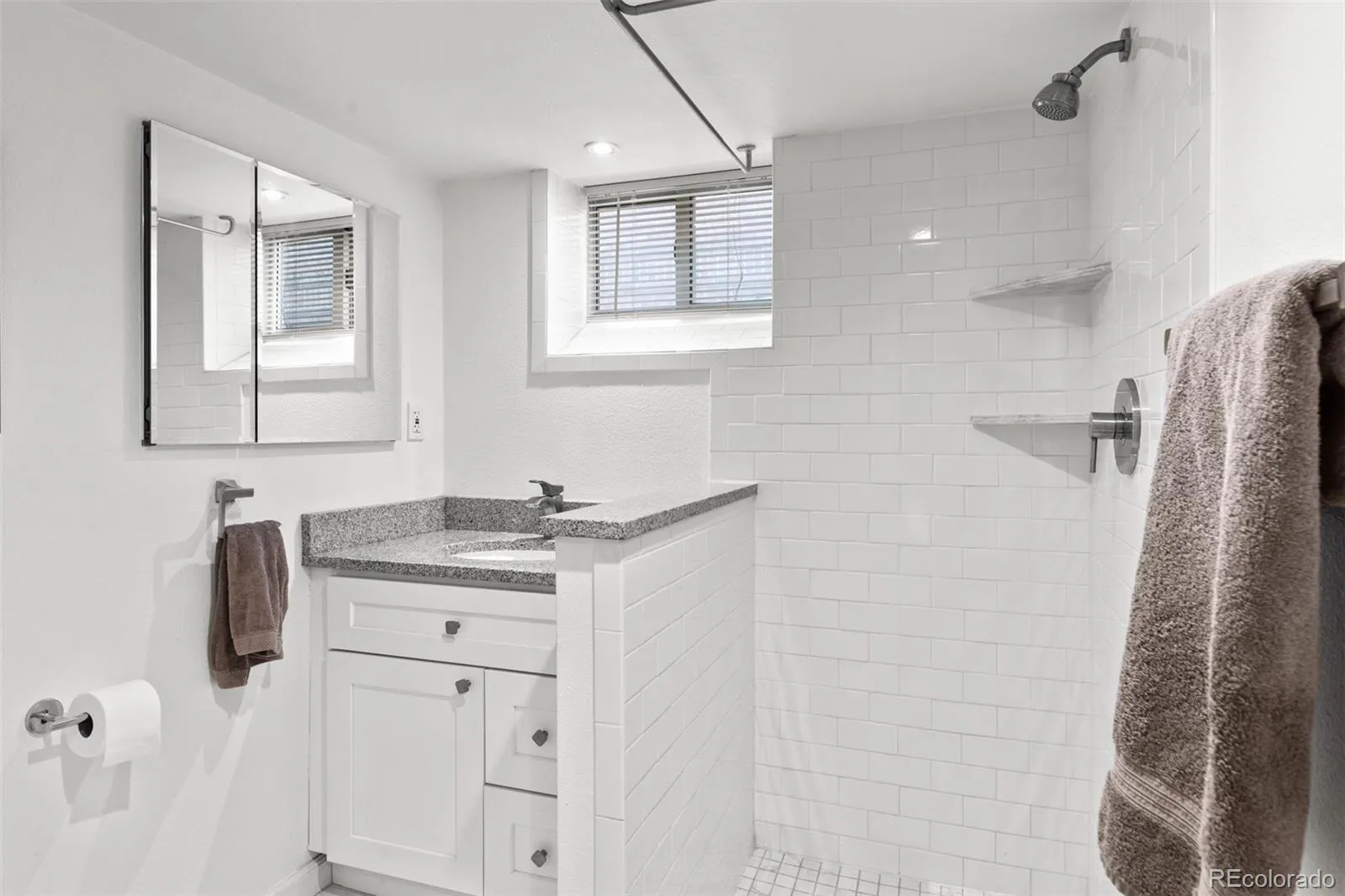 04142026152244 1600 35