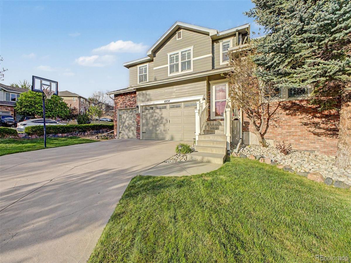 6934 S Fultondale Circle Aurora CO 80016 | MLS #REC5682566 MLS #REC5682566 image #0