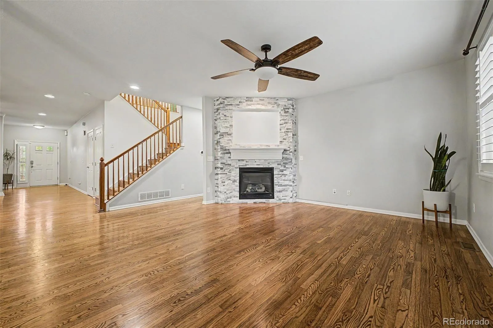 6934 S Fultondale Circle Aurora CO 80016 MLS #REC5682566 05192026165830 1600 13