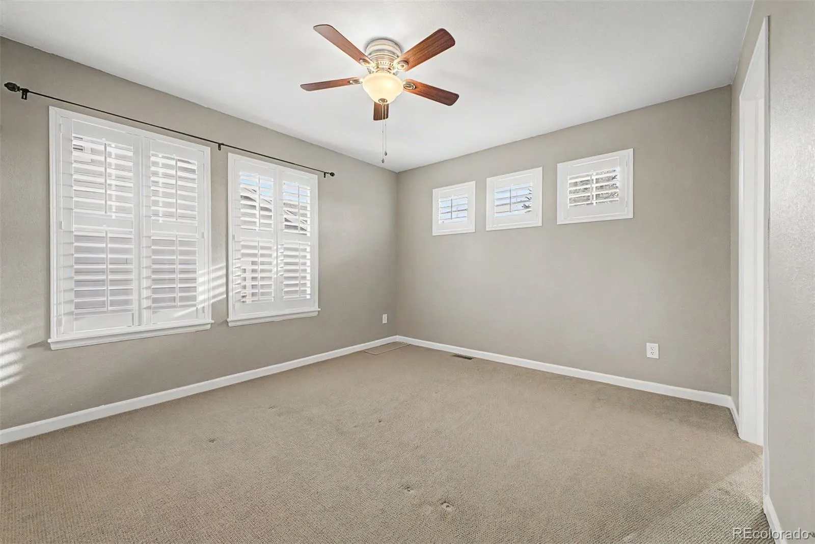 6934 S Fultondale Circle Aurora CO 80016 MLS #REC5682566 05192026165830 1600 28