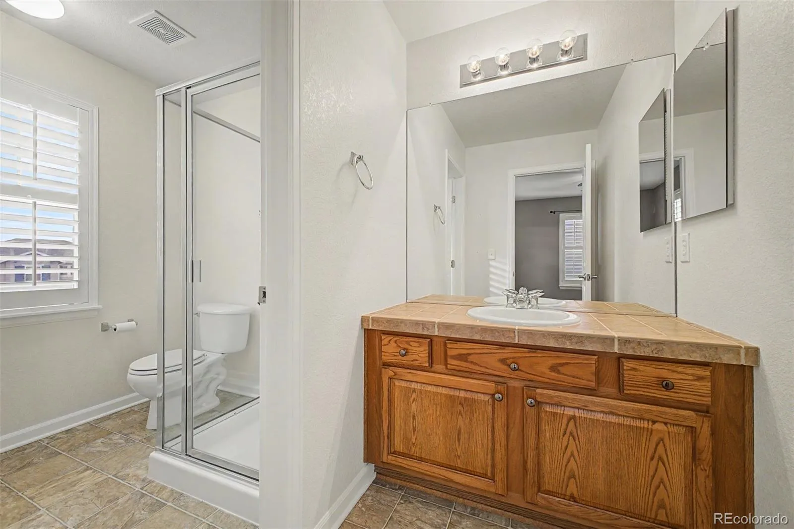 6934 S Fultondale Circle Aurora CO 80016 MLS #REC5682566 05192026165830 1600 29