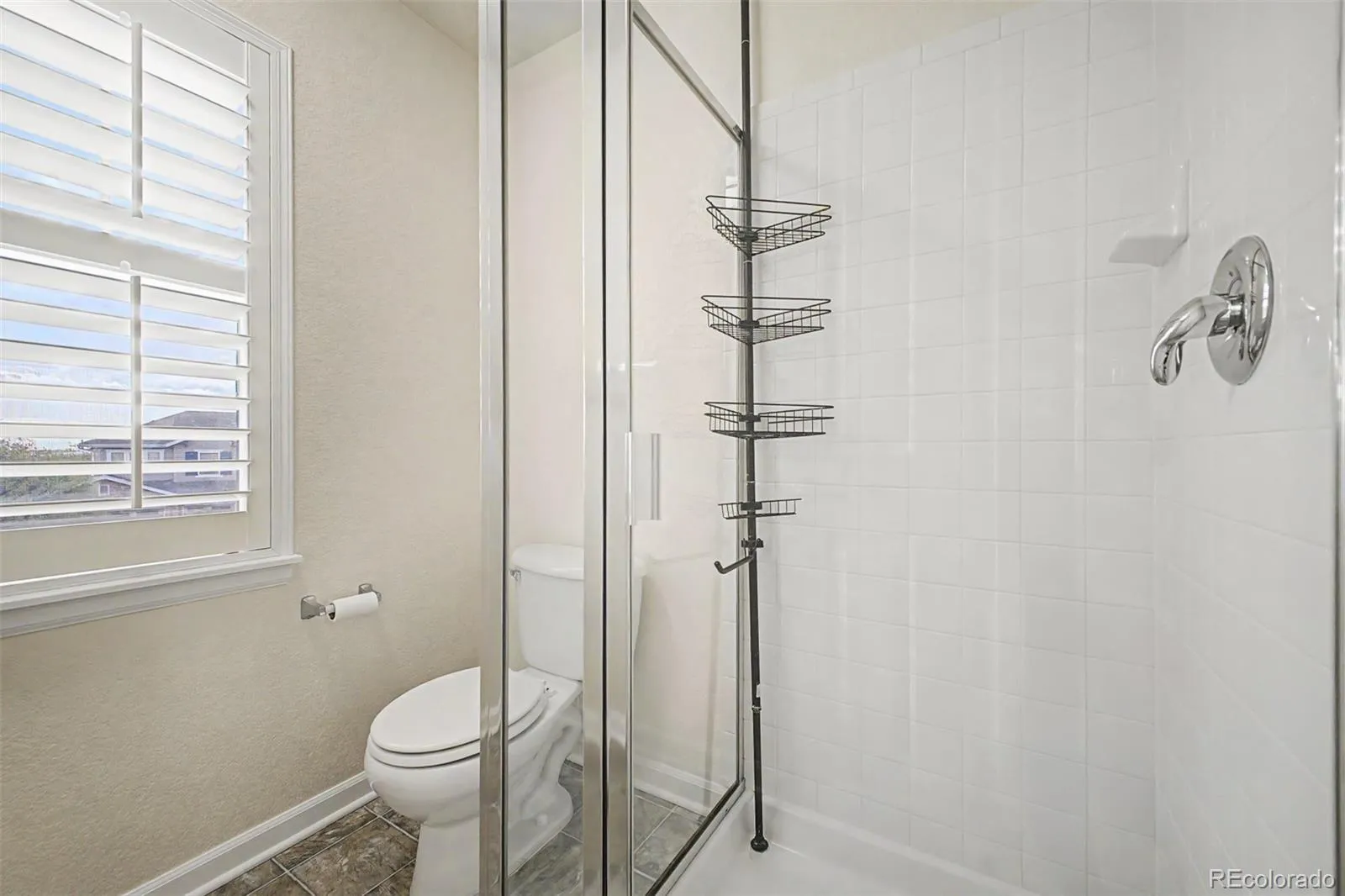 6934 S Fultondale Circle Aurora CO 80016 MLS #REC5682566 05192026165830 1600 31
