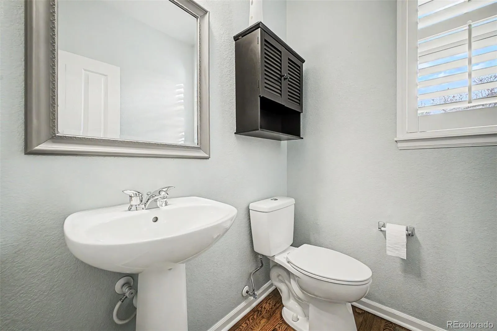 6934 S Fultondale Circle Aurora CO 80016 MLS #REC5682566 05192026165830 1600 33