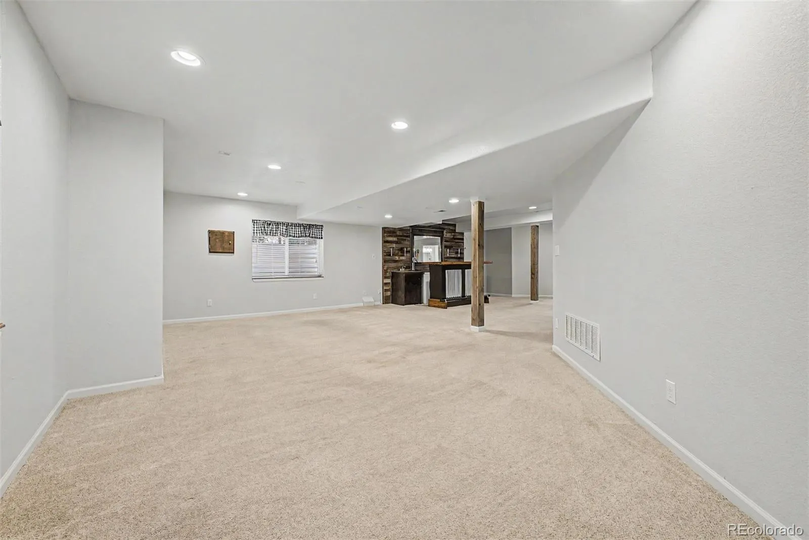 6934 S Fultondale Circle Aurora CO 80016 MLS #REC5682566 05192026165830 1600 34