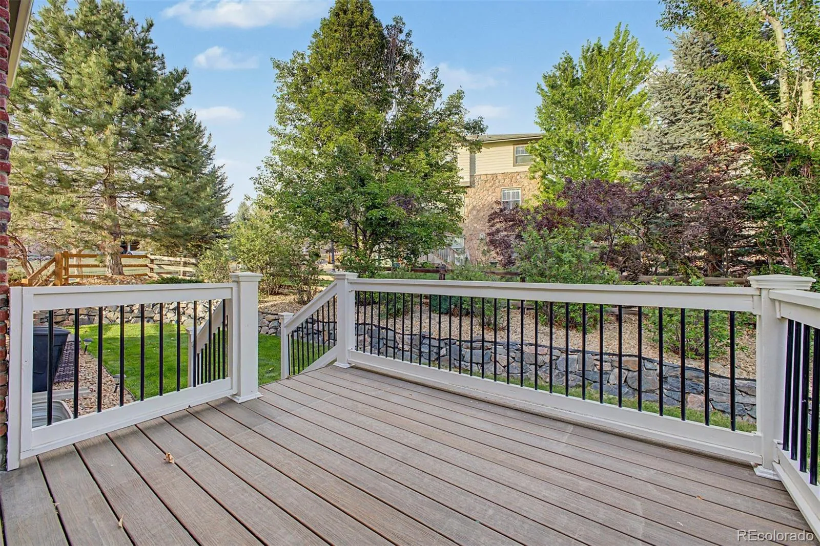 6934 S Fultondale Circle Aurora CO 80016 MLS #REC5682566 05192026165830 1600 44
